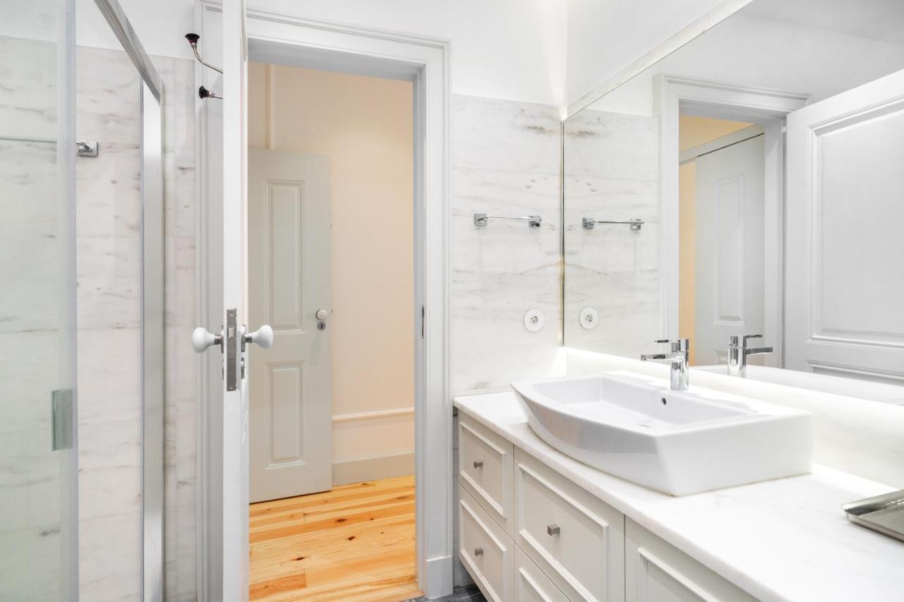Whome Luxury Stay In Prime Location W/ Ac, Lift & Private Patio Lisboa Exteriér fotografie
